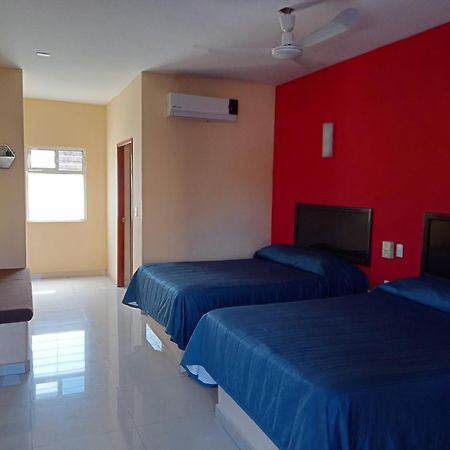 El Descanso Inn 마사틀란 외부 사진